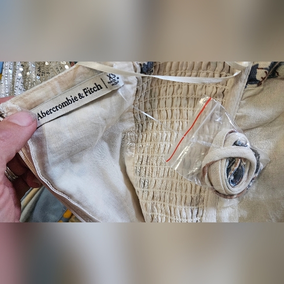 ABERCROMBIE & FITCH Strapless flared hem top in cream botanical print.XS NWT - Picture 5 of 13